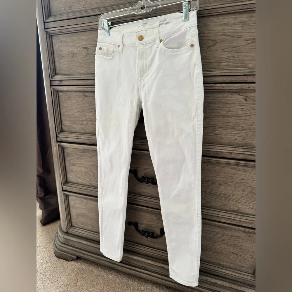 7 For All Mankind White Skinny Jeans EUC Gwenevere